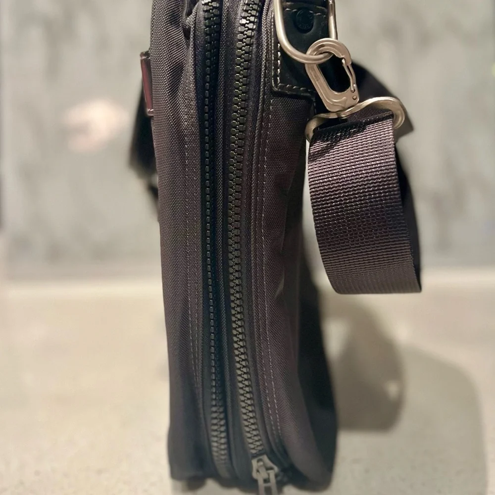 Samsonite Charcoal Gray Laptop Bag